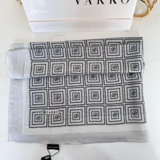 Vakko İpeksi Kare Desen Şal 61019 - Gri/Siyah