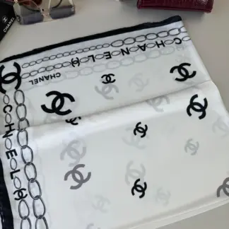 Chanel Saten İpek Eşarp 44124 - Beyaz