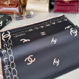 Chanel Saten İpek Eşarp 44124 - Siyah Camel