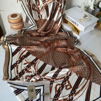Burberry Çift Taraflı İthal Vual İpel Şal 78631 - Mocha -Latte