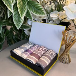 En Sevilen 4’ lü Dior Twill Eşarp