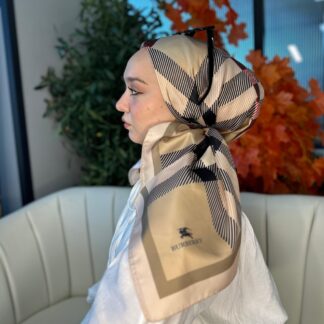 Burberry Kare Desen Vual İpek Eşarp-8682626-Mocha
