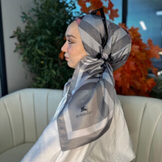 Burberry Kare Desen Vual İpek Eşarp-8682626-Gümüş