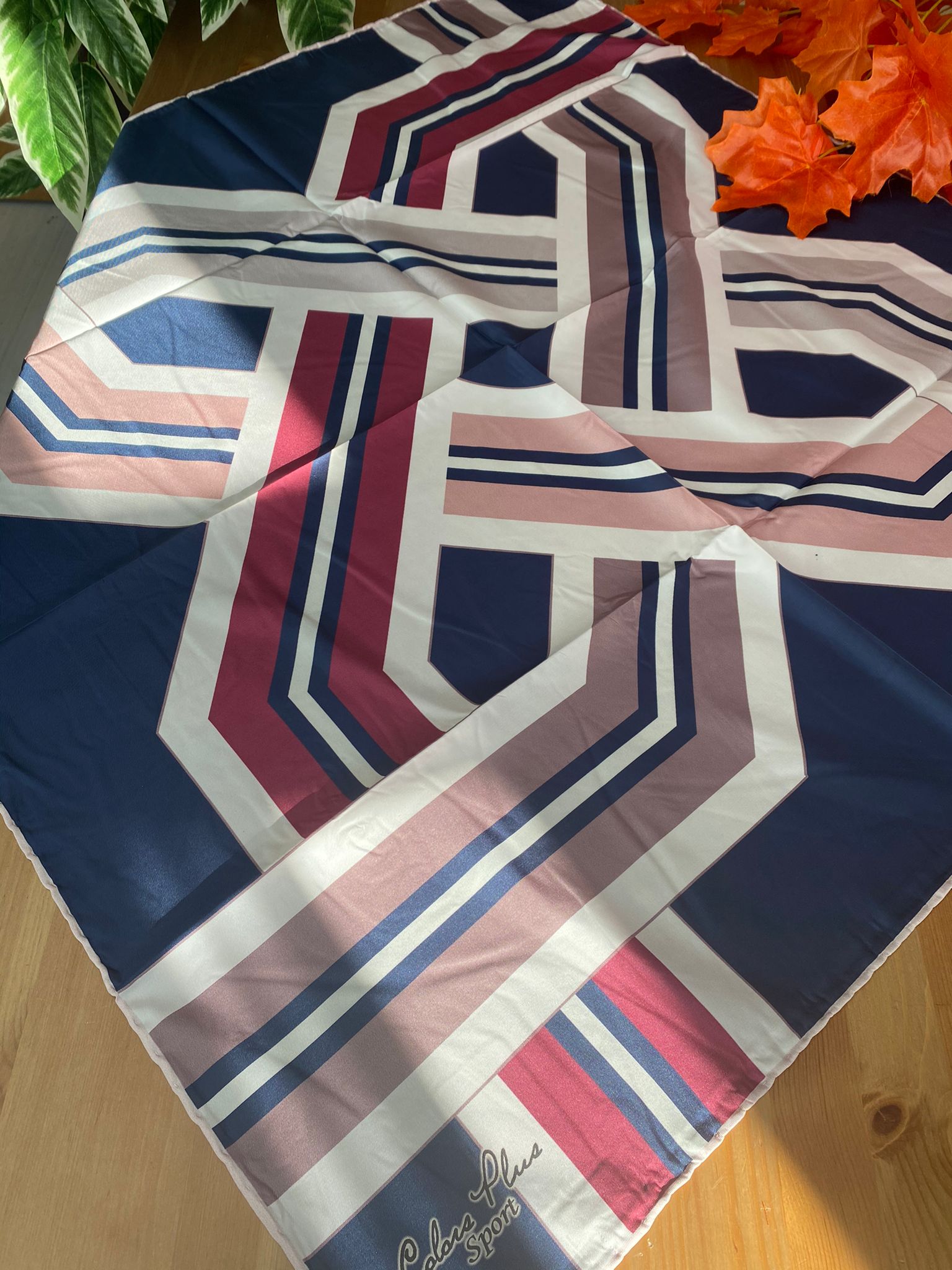 Colors Plus Marka Etnik Geometrik Desen Twill Eşarp - Japon Kirazı - Organic ScarfsOrganic Scarfs