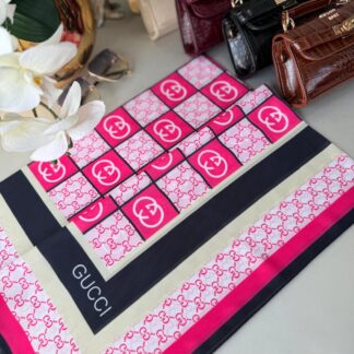 Gucci Krep İpek Eşarp 44125 - Fuşya