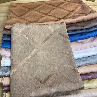 Kare Desen İpeksi Jakar Şal - Camel ürününün kopyası - Organic ScarfsOrganic Scarfs