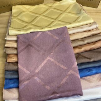 Kare Desen İpeksi Jakar Şal - Lavanta - Organic ScarfsOrganic Scarfs