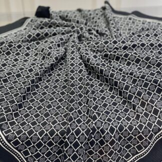 Siyah Beyaz Eşarp - Kare - Organic ScarfsOrganic Scarfs