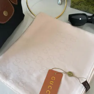 İthal Gucci Eşarp 44113 - Pudra