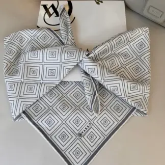 Vakko Kare Desen Twill Eşarp 44129 - Gümüş