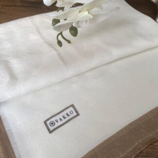 Vakko Monogram Jakar İpek Şal 44103 - Camel - Organic ScarfsOrganic Scarfs
