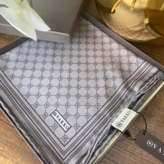 Vakko Monogram Twill İpek Eşarp 44104 - Füme - Organic ScarfsOrganic Scarfs
