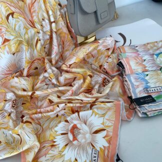 Vakko Çiçek Desen Twill Eşarp 77006 - Mercan